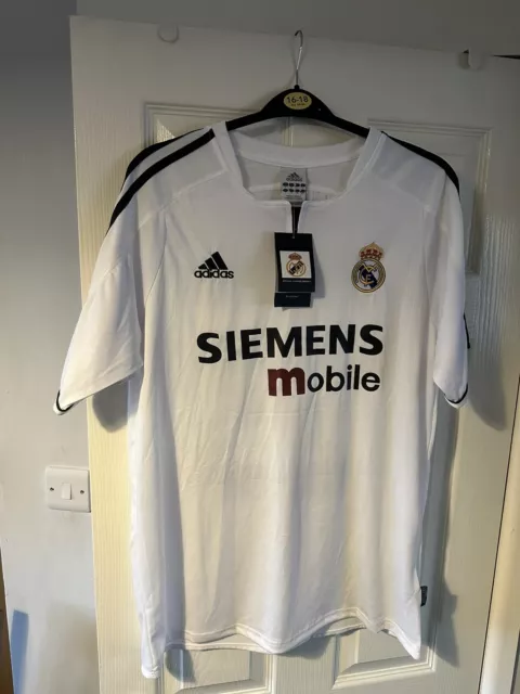 2003-04 Real Madrid Home Shirt Beckham #23 Printing. Size Medium