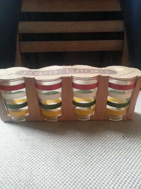 Set of 4 Vintage Juice Drinking Glasses With Stripes