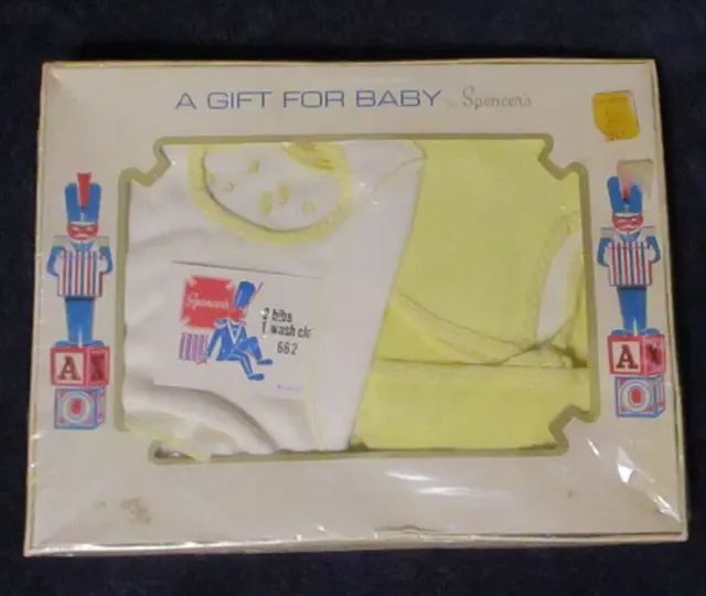 Vintage Spencer's 2 Baby Bibs & 1 Wash Cloth #662 Original Sold at Moss Grocery