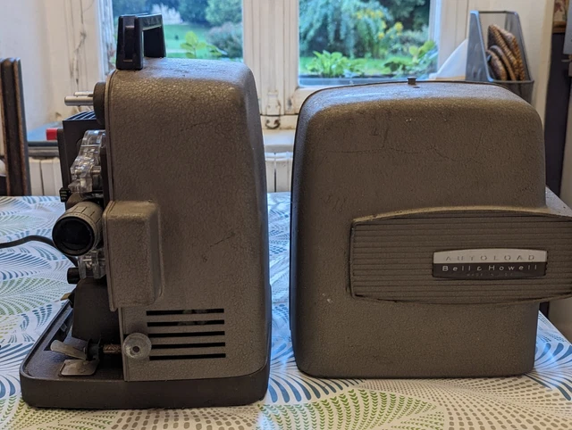 Projecteur De Film Vintage Bell & Howell 8 Mm Modèle 1487A - Chargement Auto - état Excellent