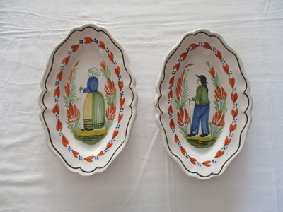 ancien dessous de plat octogonal Henriot Quimper décor homme breton 