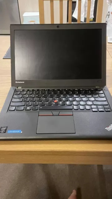 Lenovo Thinkpad x250 Laptop (Core i7-5600U, 8GB, 256GB SSD)