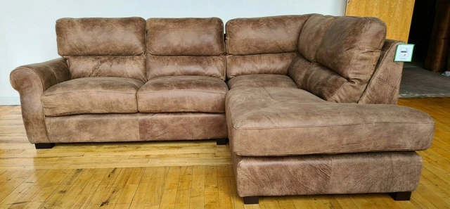 Right hand facing arm clearance open end corner sofa
