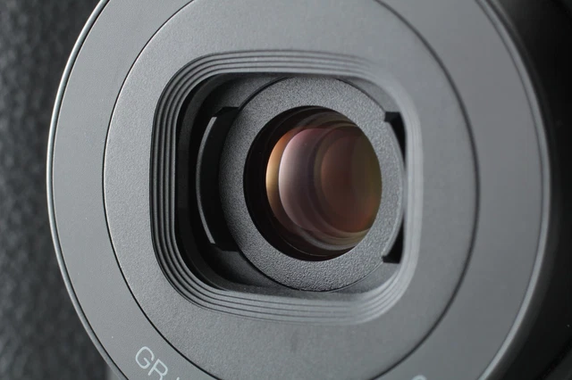 CNT 719 【 TOP MINT in BOX 】 Ricoh GR IIIX 24.4MP Digital Camera From JAPAN #1036 2