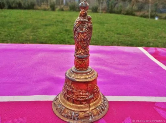 sculpture-ancienne-cloche-vierge-en-bronze-du-xixe-si-cle-antique