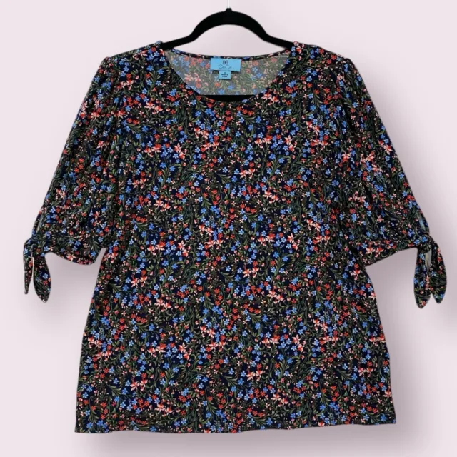 CeCe Ditsy Floral Tie Sleeve Blouse Size Small