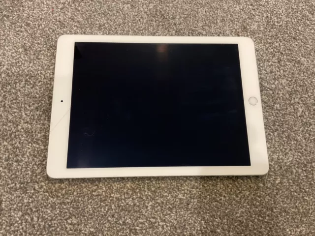 Apple iPad Air 2 32GB, Wi-Fi, 9.7in - Silver