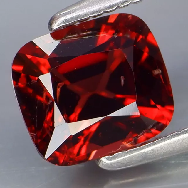 1.40Ct.Very Good Color&Full Sparkling! Natural Red Spinel Myanmar