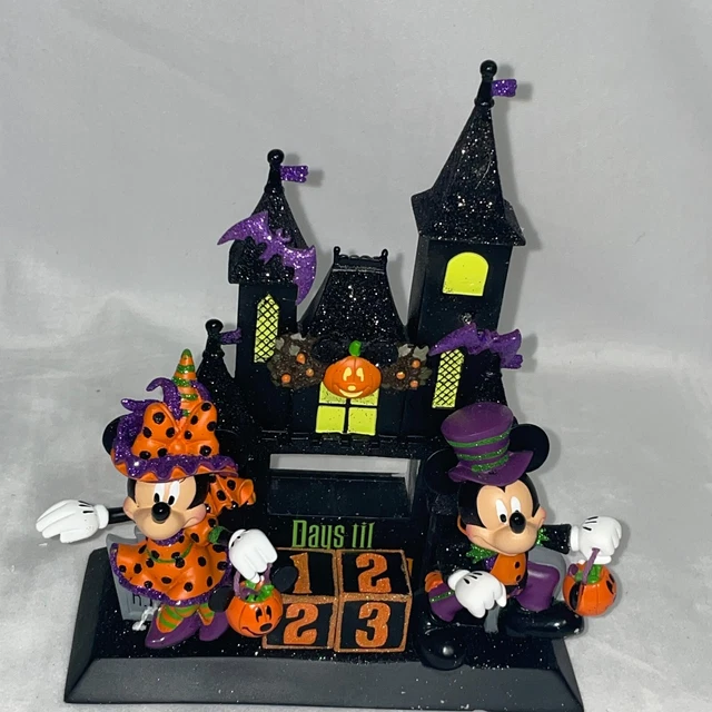 DISNEY HALLOWEEN COUNTDOWN Calendar Dracula Mickey Witch Minnie Mouse