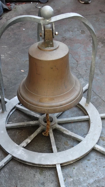 Große Schiffsglocke  Glocke  m. Steuerrad Messing / Bronze SC MANHEIM   ca 30kg