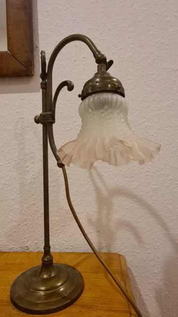 Schöne antike Tischlampe Jugendstil / Art Deco, rosa Blütenform 2