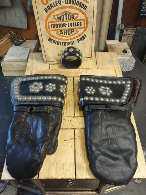 Vintage Harley Davidson Motorcycle leather gloves. Mittens and wrist Bracelet.