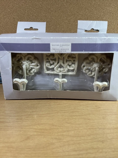3 White Cast Iron Coat Hooks Ornate Cottage Core Farmhouse Wall Hanger 2004