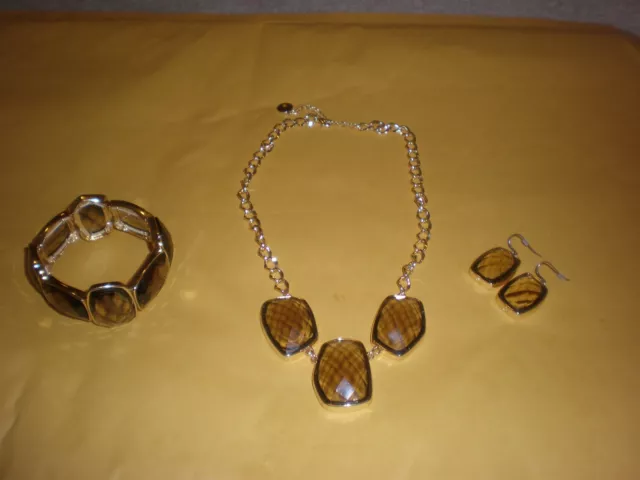 Dana Buchman New Jewelry Set Necklace, Earrings, Bracelet