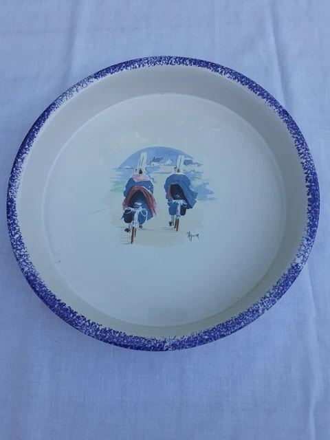 VENDU - Ancien plat fonte d'aluminium avec anses décorées - Le Grenier