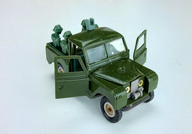 NOREV LAND ROVER dépanneuse 1/43 jaune EUR 34,99 - FR NOREV LAND ROVER dépanneuse 1/43 jaune EUR 34,99 - FR