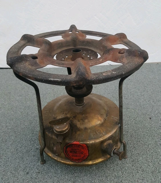 OLD VINTAGE MONITOR Paraffin Camping Stove Spares Or repair British