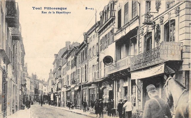 Cpa 54 Toul Rue De La Republique