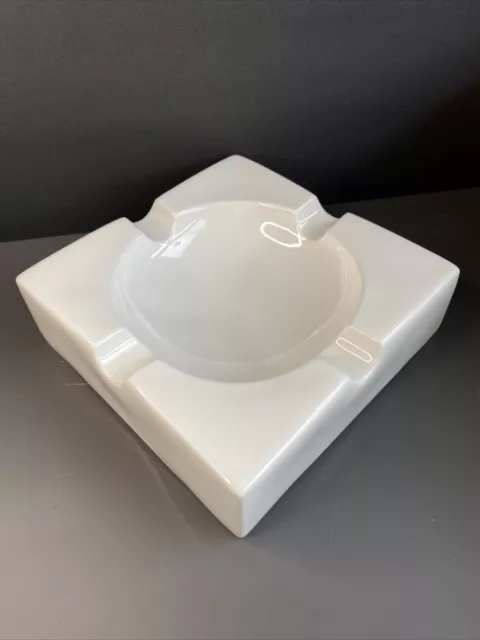 Visol Lokken White Ceramic Ashtray