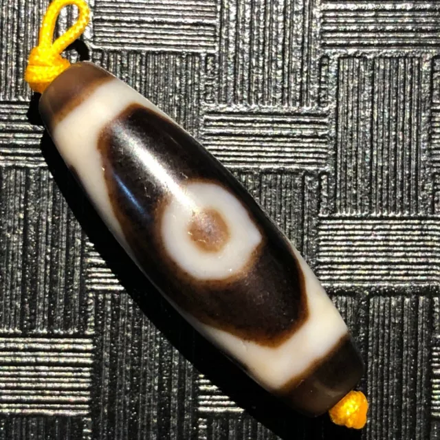 Magical Tibetan Old Agate Ivory Color special 3Eye Totem dZi Bead 11*34mmC1876