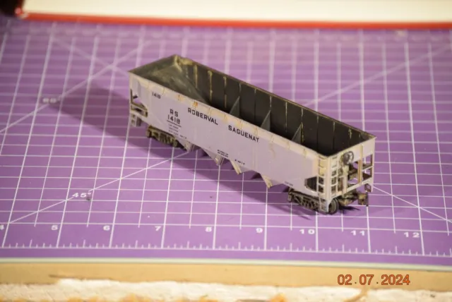 HO scale Rivarossi weighted coal/ore/hopper car Roberval Saguenay