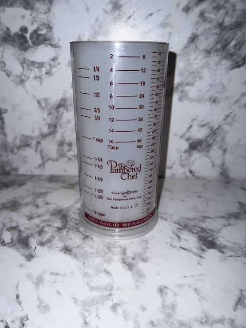 Pampered Chef Adjustable Wet/Dry Measuring Cup 2 Cups Solid/Liquid
