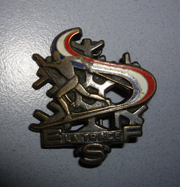 ANCIEN INSIGNE DE l'Ecole de ski français - flèche de bronze EUR 9,00