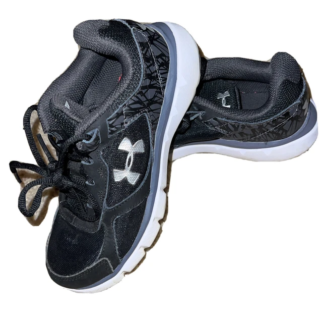 Under Armour UA Micro G velocity boys running shoes 1258772-001 Black 2Y GUC