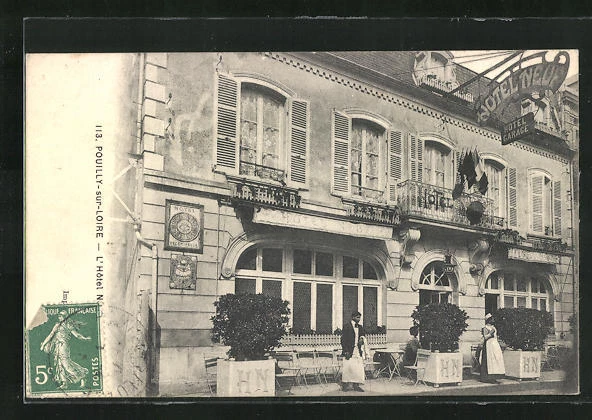 CPA Pouilly-sur-Loire,  vue de Hotel Neuf