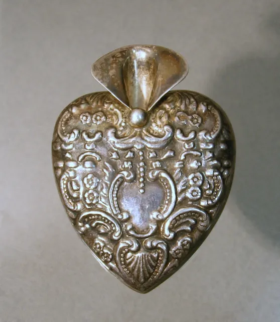 925 Sterling Silver Repousse Posy Heart Brooch Pin Valentine