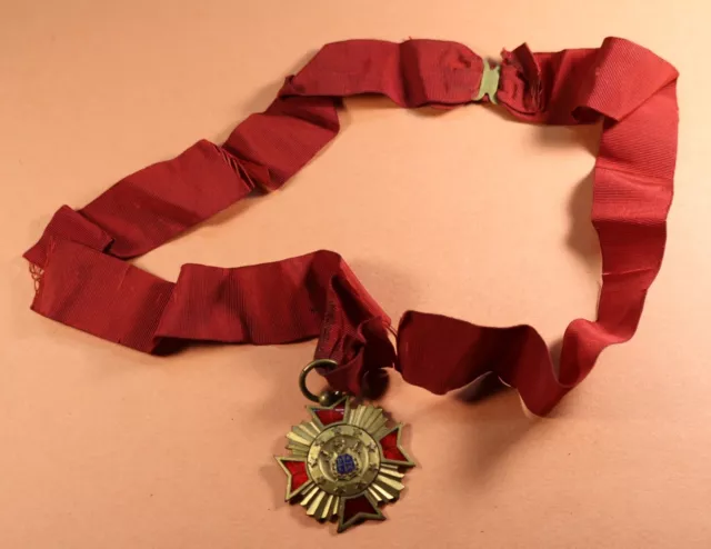 Demolay Medallion Red Ribbon Enamal Officers Cross 1920s FOB