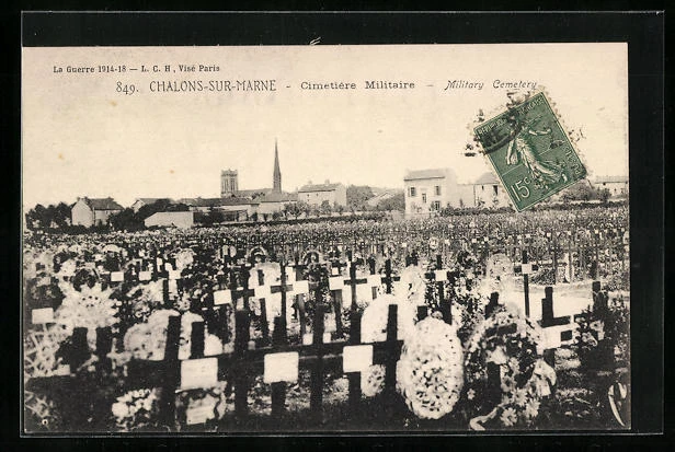 CPA Chalons-sur-Marne, Cimetiere Militaire