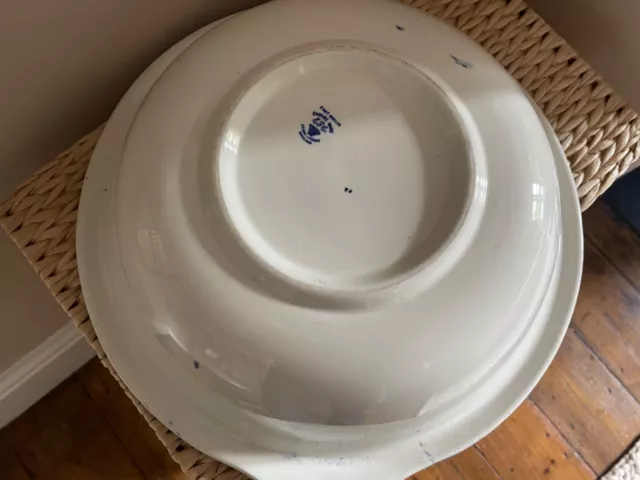 East Anglia Empire Ware Blue & White wash bowl 16” - Made in Stoke on Trent 3