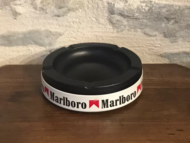 Cendrier "MARLBORO" vintage.