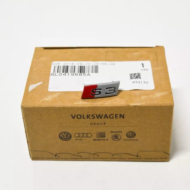 AUDI A3 8P Emblème du volant S3 8L0419685A Nouveau Véritable