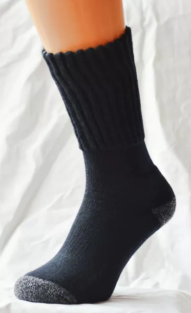 M&S Mens Anti-Blister Wool Walking/Hiking Socks Size 8-91/2  New.
