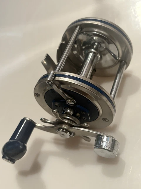 リール OLYMpic DOLPHIN 631-LW Vintage Olympic Dolphin 631-LW Fishing Trolling Reel Very