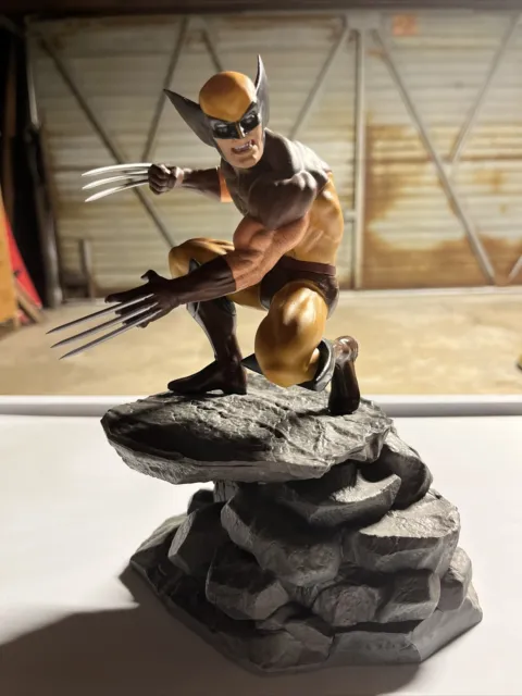 Diamond Select Toys Marvel Gallery X-Men Wolverine Comic PVC Statue