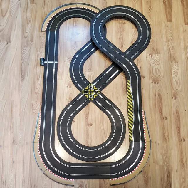 Scalextric Sport 1:32 Track Set - Double Figure-Of-Eight Layout