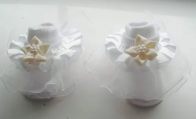 calzini fatti a mano bambina bianco raso frill crema raso fiore raso 0-6 mesi