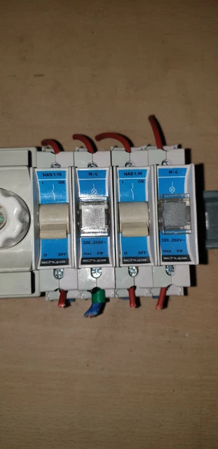 2x Schupa N-L Leistungsschutzsschalter Leuchtmelder 2x NAS 1.16 Ausschalter