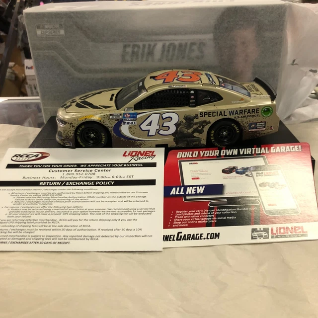 Modellino Action 1:24 Erik Jones #43 Camaro ZL1 2021 – Air Force Special Warfare, Con Supporto