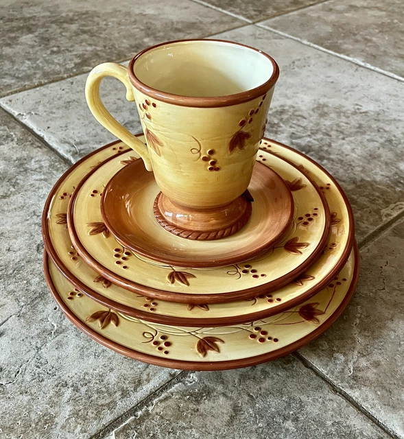 NWT Fitz & Floyd Del Vino Grapevine 5-Piece Place Setting Dinnerware Service Set
