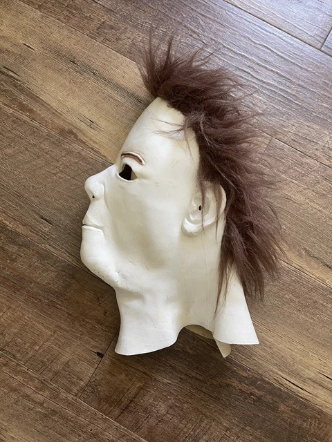 2002 Cinema Secrets Halloween Resurrection Michael Myers Mask
