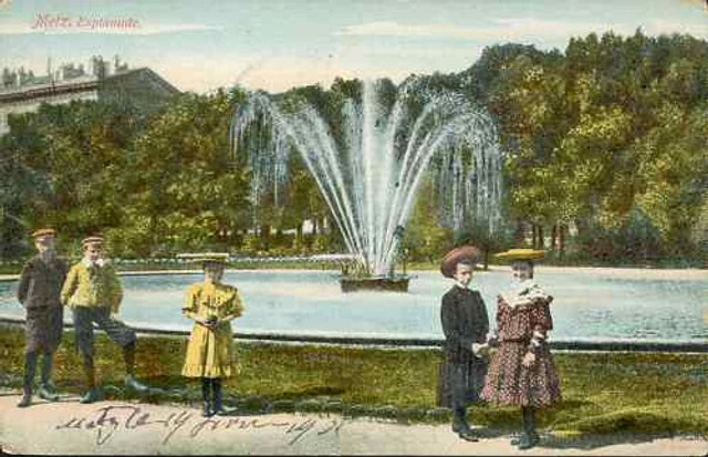 57 - CPA - Metz - L'Esplanade