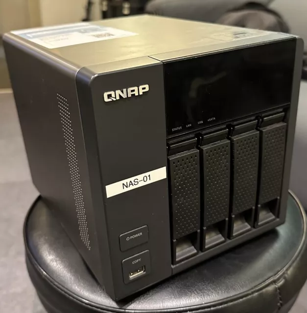 QNAP TS-420 4-BAY NAS ENCLOSURE  4TB (4x 1TB) HDD Drives PSU