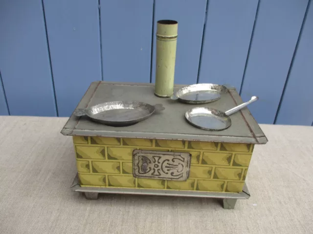 Jouet Ancien - Jolie Cuisiniere Miniature Dinette Poupee