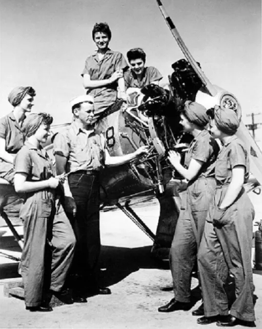 WOMEN MECHANICS AIRCRAFT Repair Training, Rosie the Riveter 8x10 WWII ...