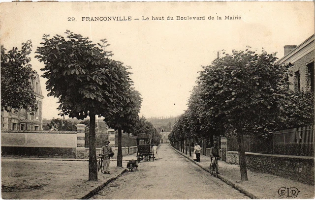 CPA Franconville Le haut du Boulevard de la Mairie FRANCE (1330955)