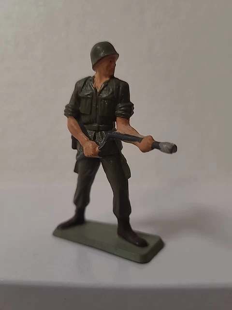 Figurine Starlux – Soldat Allemand Tireur Debout – Série Luxe VS4 – Seconde Guerre Mondiale
